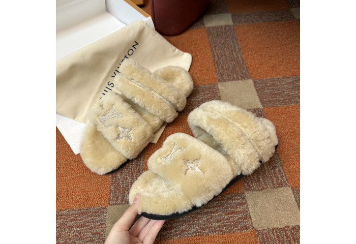 LOVT SANDAL 041565