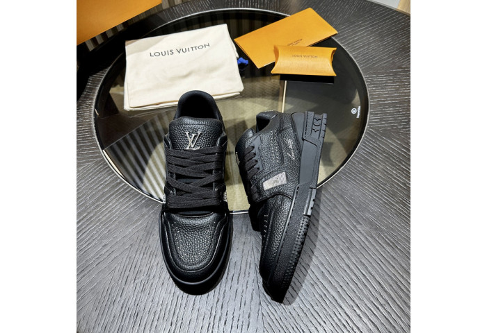 LOVT SNEAKER lv-204