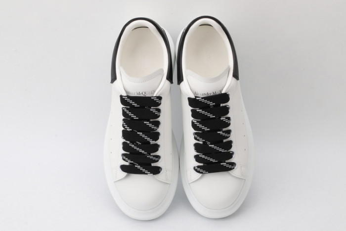 alex mcqu sneakers