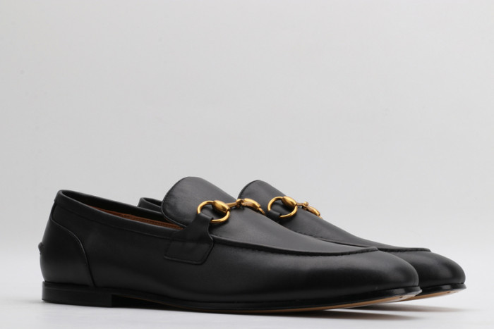 guc loafer