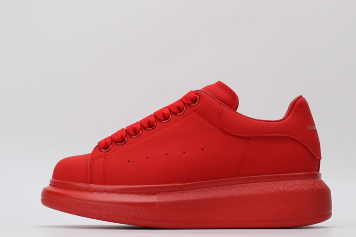 alex mcqu sneakers
