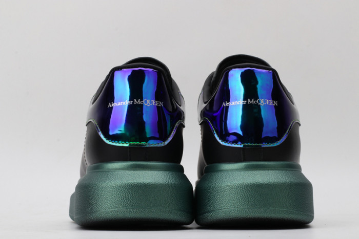 alex mcqu sneakers