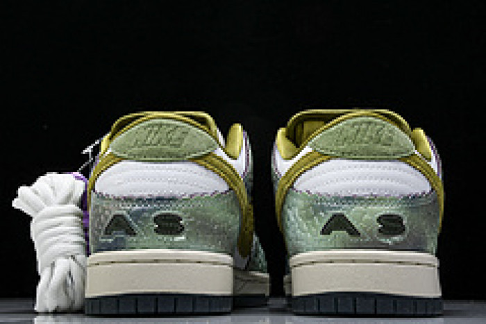 Alexis Sablone x Dunk Low SB 