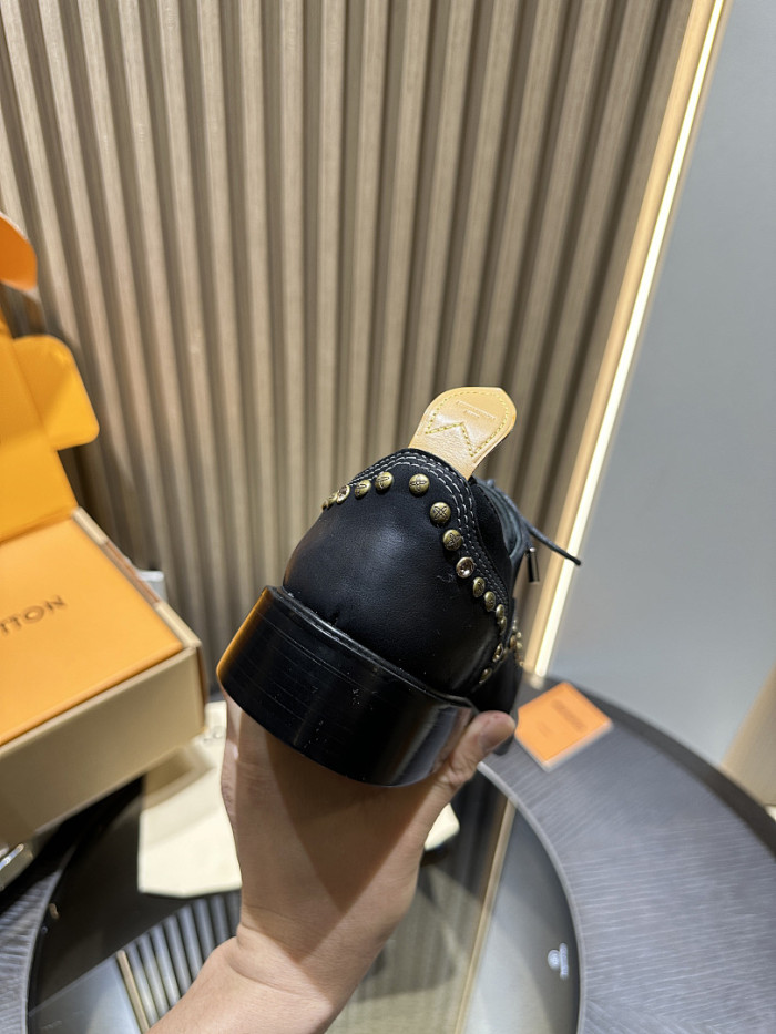 LOVT SNEAKER lv-554
