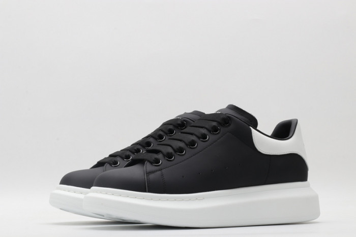 alex mcqu sneakers