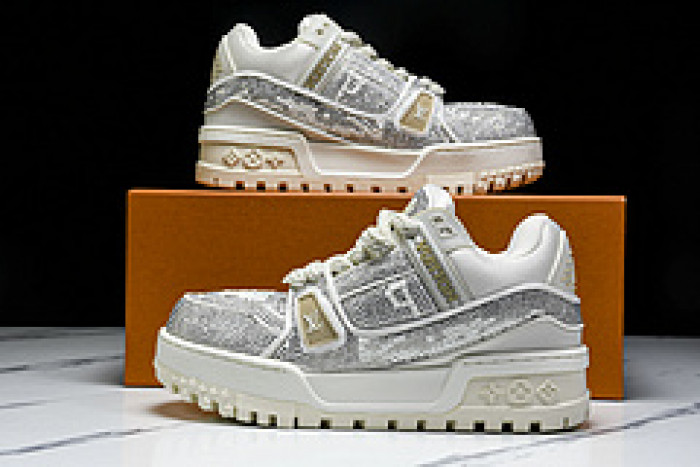 LOVT SNEAKER lv-202