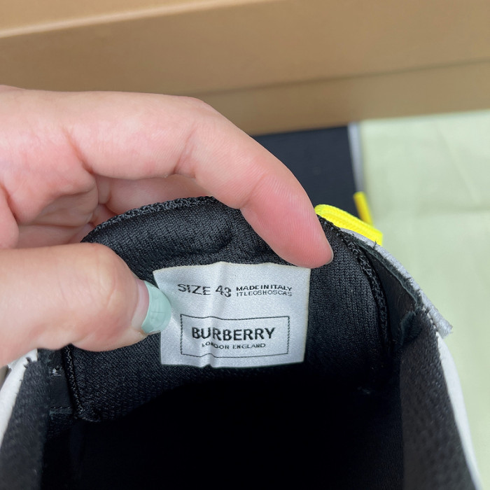 BUBERY SNEAKER