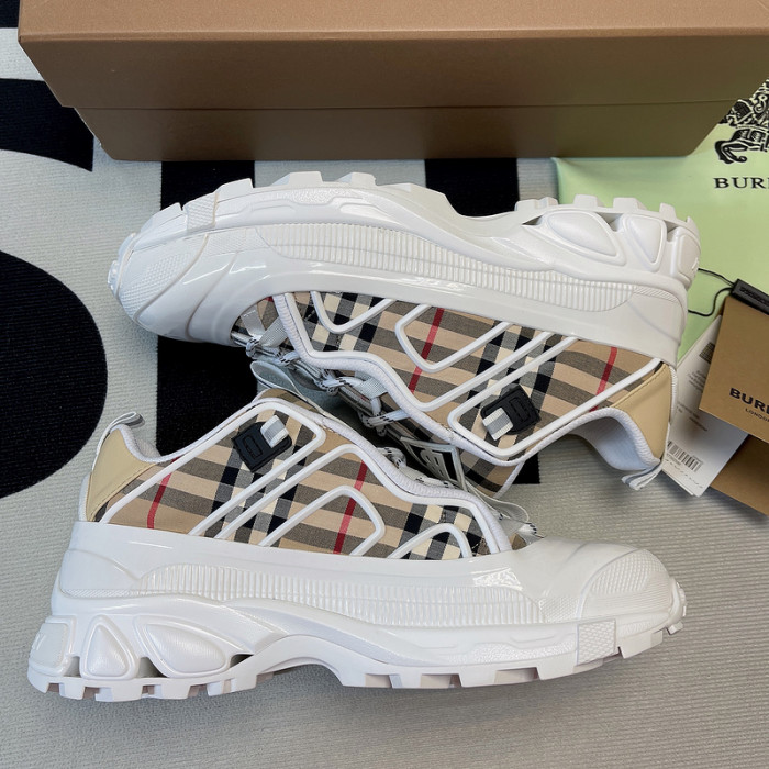 BUBERY SNEAKER