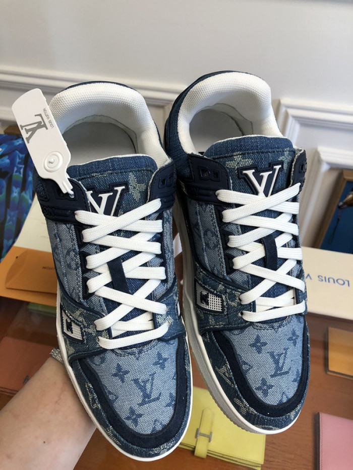 lovt sneaker