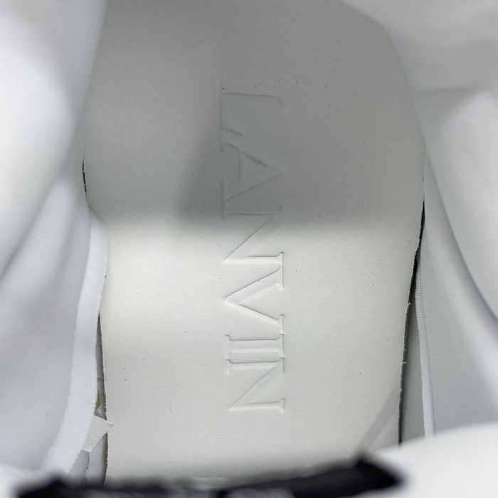 Lanu1n curb sneaker