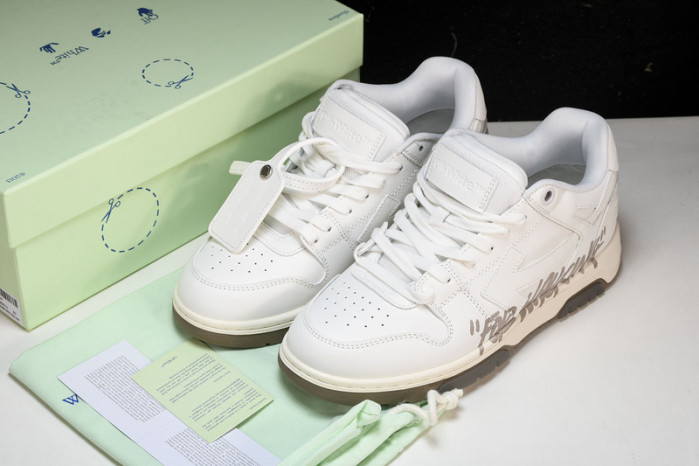 of sneakers 2308081
