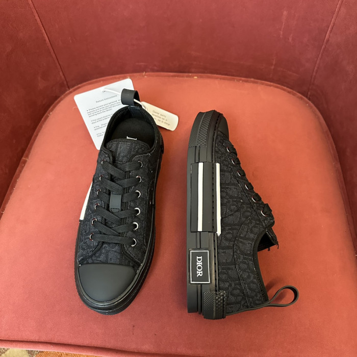 DR B23 LOW-TOP SNEAKERS DR-76