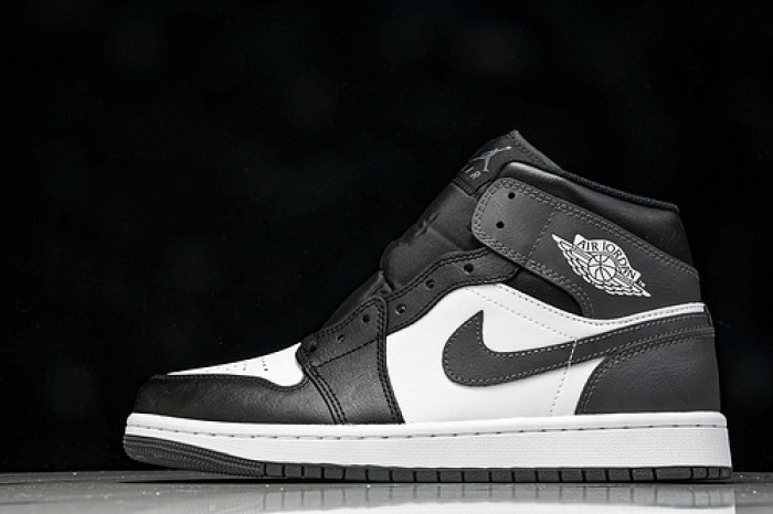 Jordan 1 Mid 