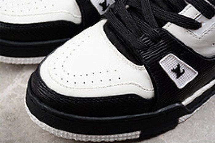 lovt sneaker