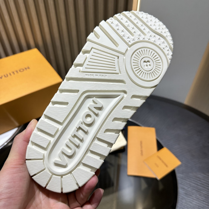 LOVT SNEAKER lv-299
