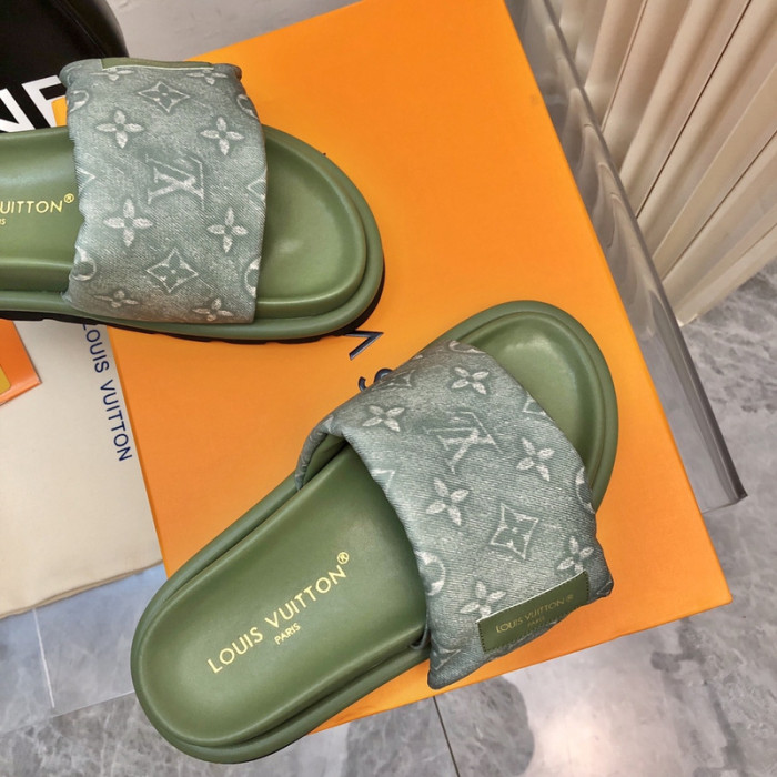 lovt sandal
