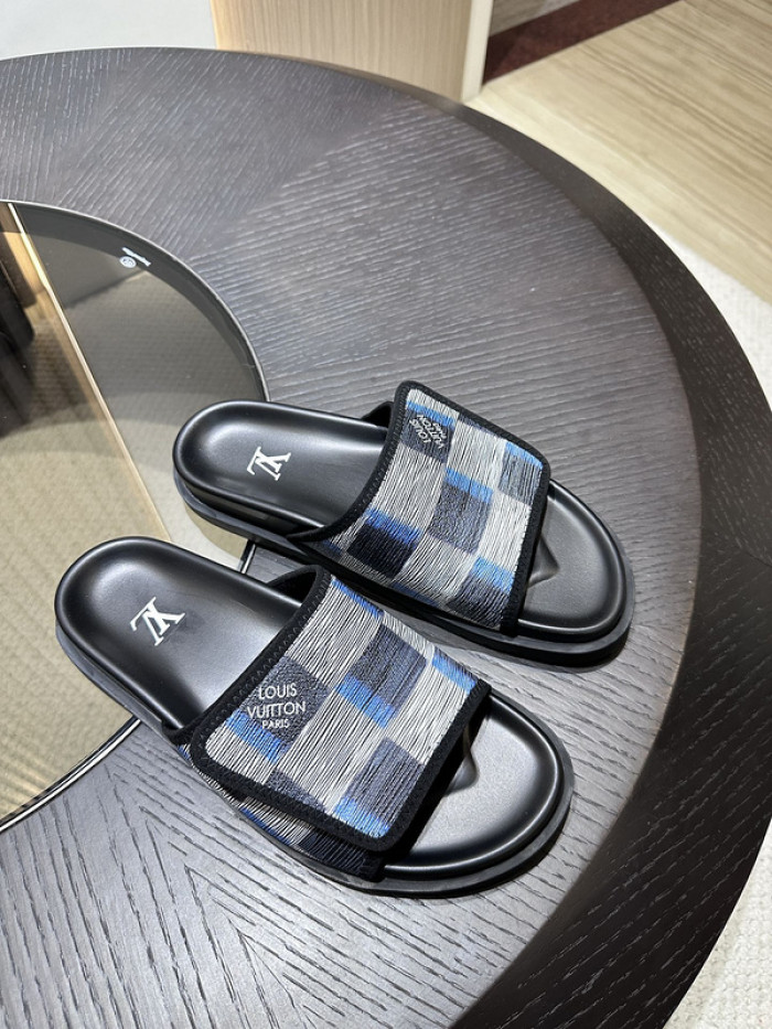 lovt sandal
