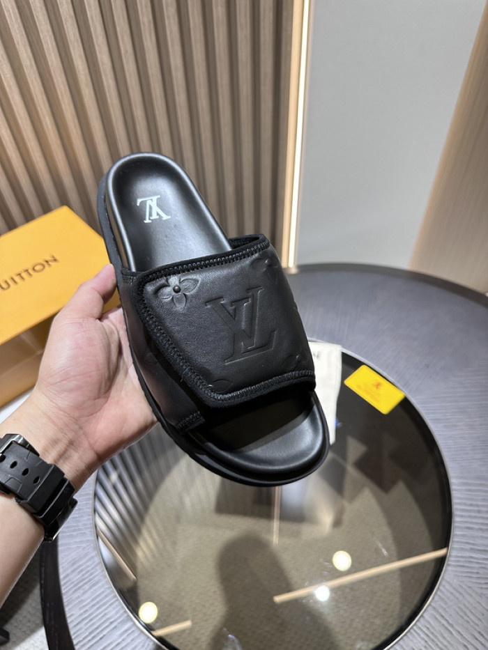 lovt sandal