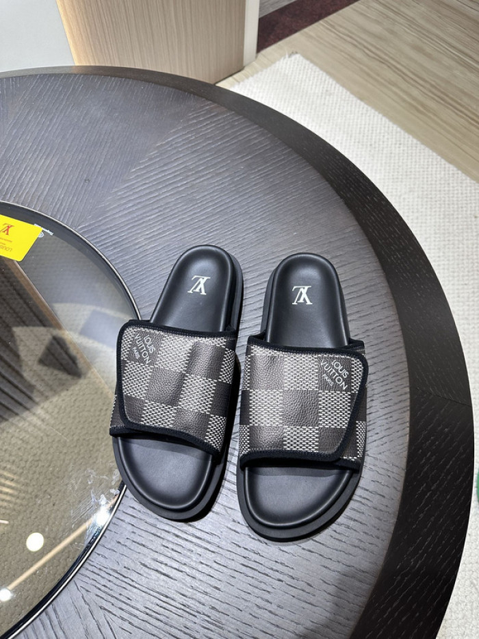 lovt sandal