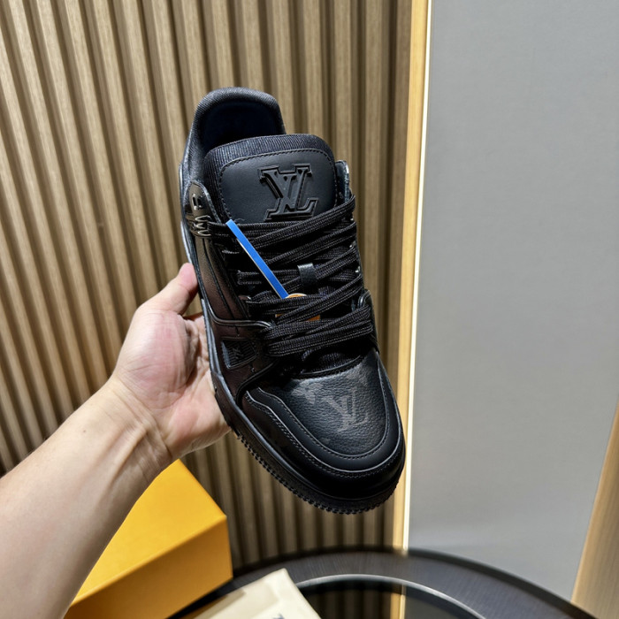 LOVT SNEAKER lv-351