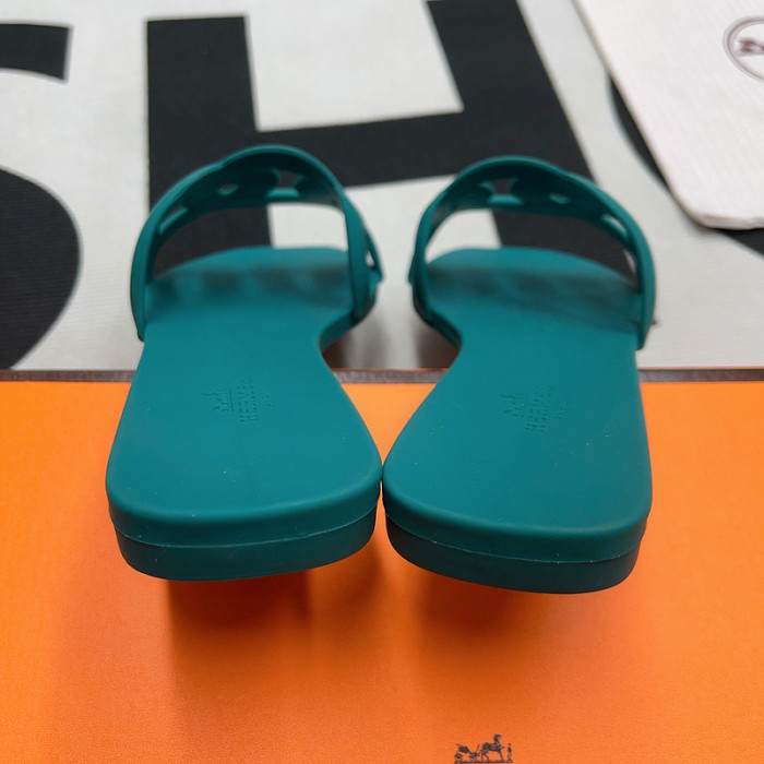 her slides 2306097