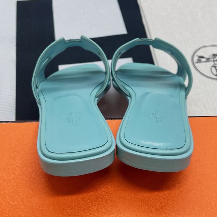 her slides 23060911