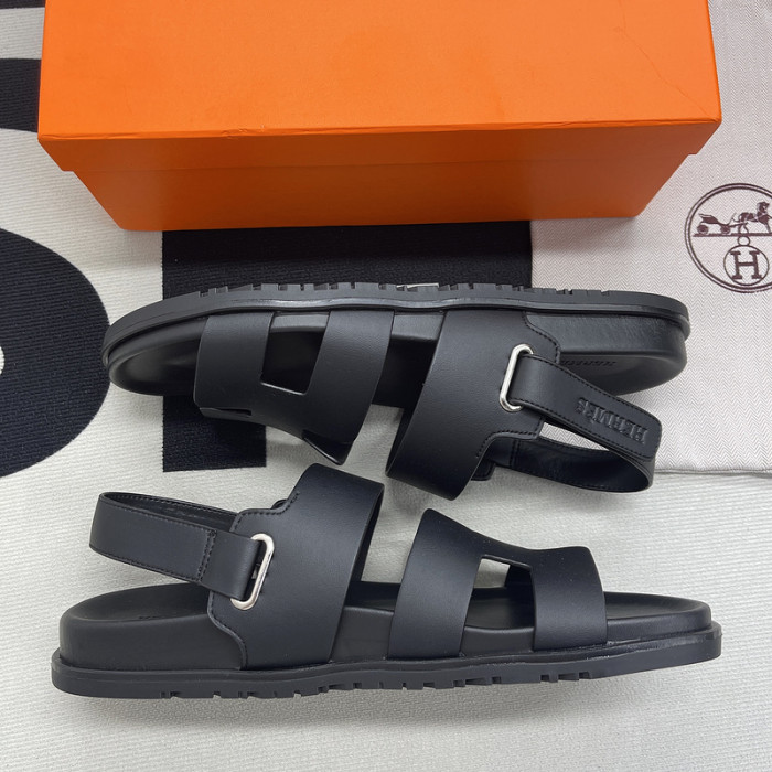 her slides 23060922