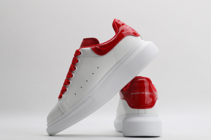 alex mcqu sneakers