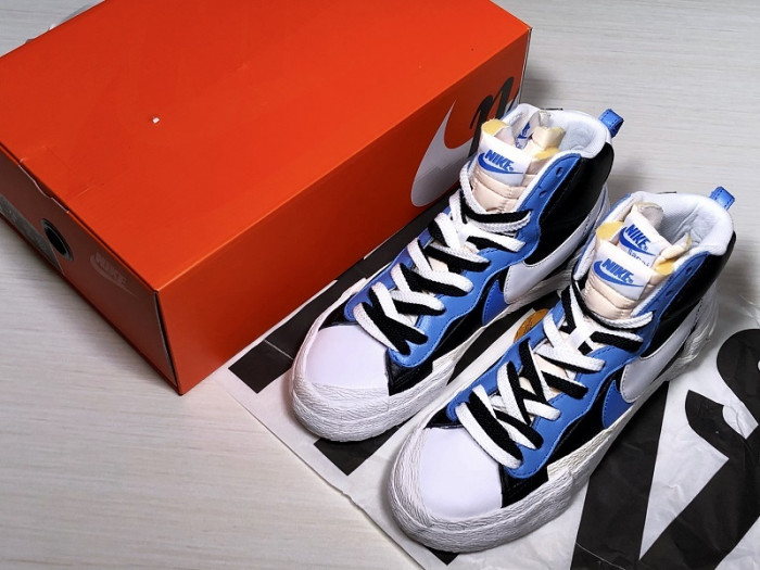 nike blazer mid sacai white black legend blue bv0072-001