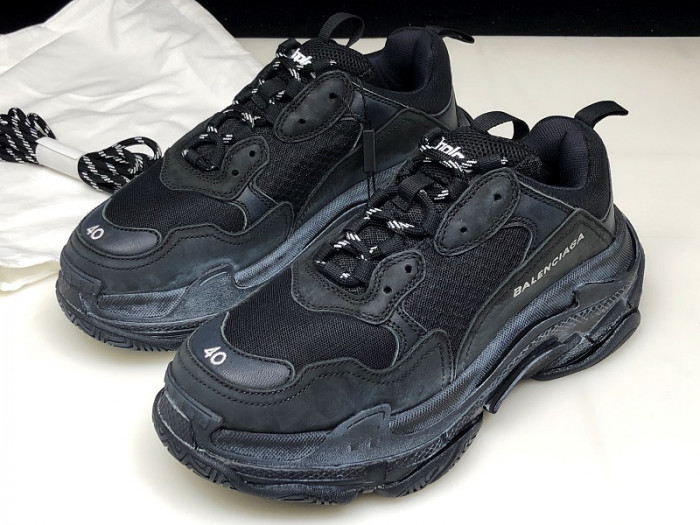 bl triple-s sneakers black h903p057