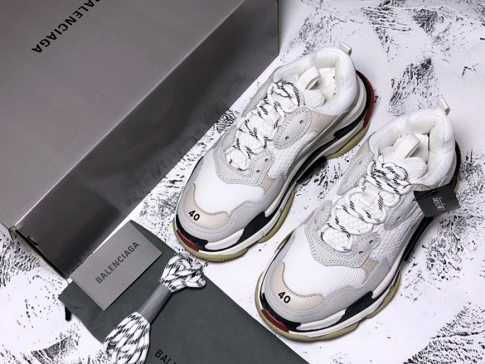 bl 17fw triple-s 2.0 cream sneakers h903p058