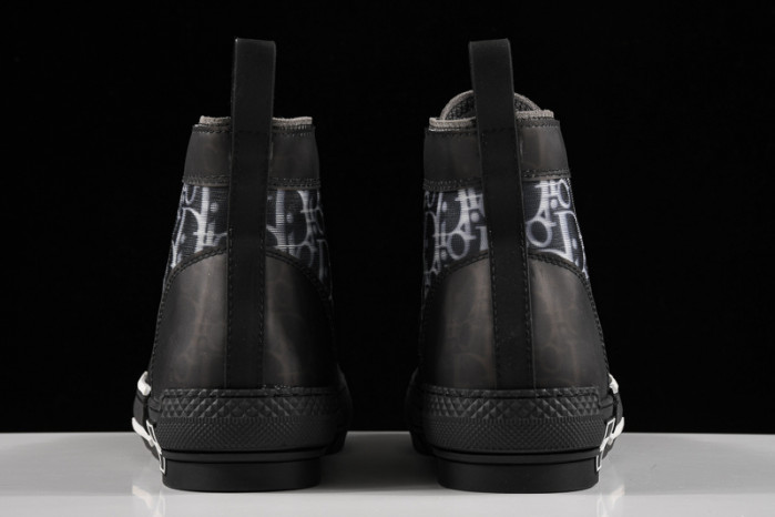 dr b23 homme kaws h903p163