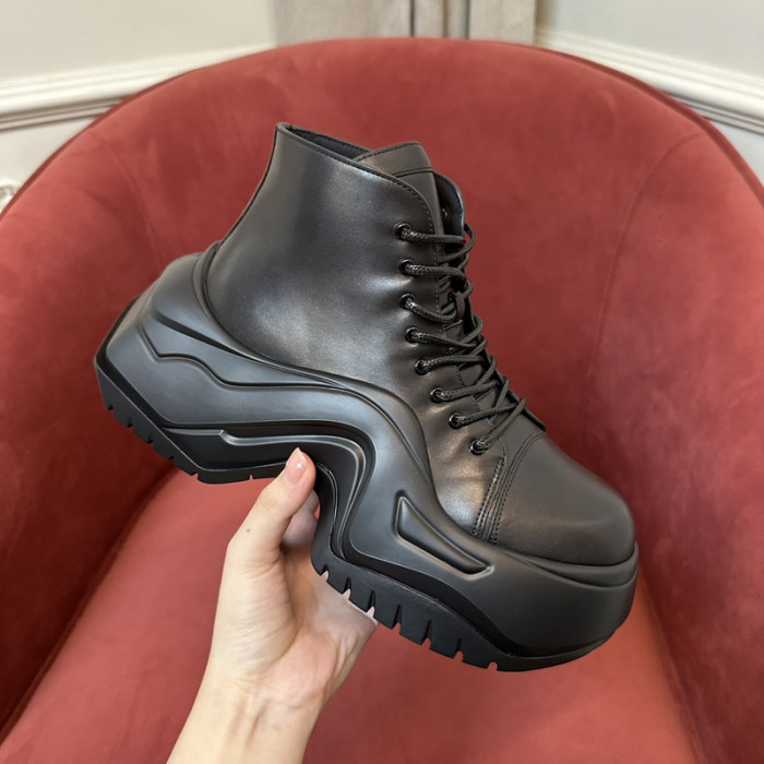 LOVT BOOTS L0-16