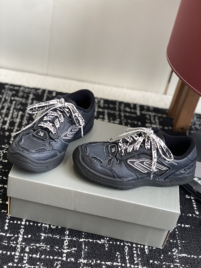 BL Hamptons Worn-Out BHW-4